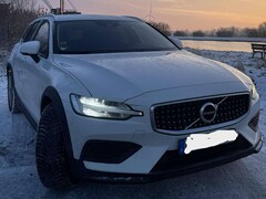 Bild des Angebotes Volvo V60 Cross Country B5