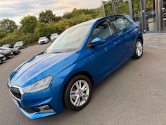 Bild des Angebotes Skoda Fabia Selection Schalter Navi Key Lenkradhz Kam