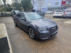 Bild des Angebotes Chrysler 300 SRT *Automatik/Sport/Schiebedach*Navi-Kamera
