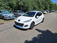 Bild des Angebotes Peugeot 207 120 Sportium+Soundsystem+SportSitze+Klima+S-Reifen