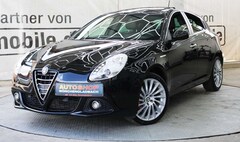 Bild des Angebotes Alfa Romeo Giulietta *Tüv&Inspektion Neu*Panodach*2.Hd*Navi*