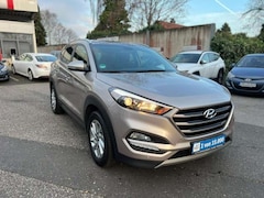 Bild des Angebotes Hyundai TUCSON 1.6 Trend 2WD Kl.Auto. - Sitzh - PDCv+h - RKam - N