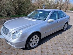 Bild des Angebotes Mercedes-Benz E 240 Classic