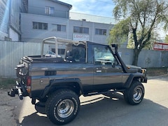 Bild des Angebotes Toyota Land Cruiser HZJ 73 Cabrio 4,2 L Diesel