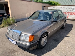 Bild des Angebotes Mercedes-Benz E 230 *SAMMLERSTÜCK*H-ZULASSUNG*