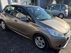 Bild des Angebotes Peugeot 208 Active*Klima*Alufelgen *5TÜRIG *Euro 5