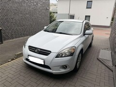 Bild des Angebotes Kia ProCeed / pro_cee'd pro Ceed pro Ceed 1.6 CVVT Vision