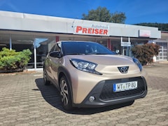 Bild des Angebotes Toyota Aygo X Team D u.a. DAB/Sitzhzg./Kamera/Klima/Tempomat