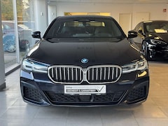 Bild des Angebotes BMW 545 e xDrive M-Sportpaket M-Sitze Laser 360 R20