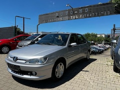 Bild des Angebotes Peugeot 306 Style, automatik, Winterreifen, El,Schiebedach,