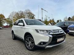 Bild des Angebotes Mitsubishi Outlander Top 4WD*LEDER*NAVI*7-SITZ.*E-GSHD*AHK