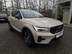 Bild des Angebotes Volvo XC40 B3 B DKG Plus Dark H&K Sound WKR LED