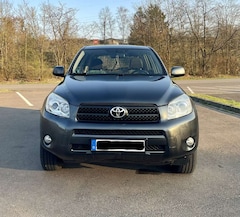 Bild des Angebotes Toyota RAV 4 Travel