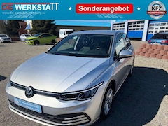 Bild des Angebotes VW Golf Golf VIII Life *Service neu* *TÜV neu*