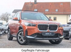 Bild des Angebotes BMW X1 sDrive20i Travel-Paket AHK Pano Sportsitz TOP