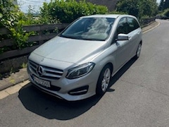 Bild des Angebotes Mercedes-Benz B 200 Style Teilleder 48000 km