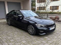 Bild des Angebotes BMW 320 320 d M Sport AHK Headup 1 Hand Unfallfrei