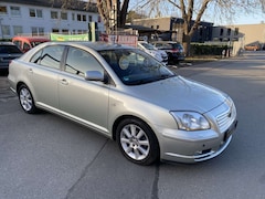 Toyota Avensis 1.8 Executive Liftback Automatik