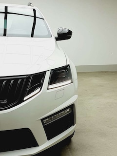 Bild des Angebotes Skoda Octavia Combi VRS DSG/LED/ AHK/Canton/19"/Eu6