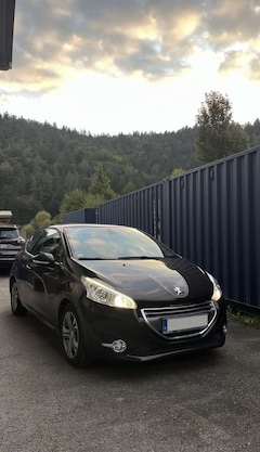 Bild des Angebotes Peugeot 208 120 VTI Allure