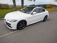 Bild des Angebotes Alfa Romeo Giulia Giulia 2.0 Turbo 16V AT8-Q4Veloce