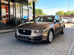 Bild des Angebotes Jaguar XE Pure/Leder/Xenon/20T/Navi/2,0 Ltr./