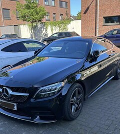 Bild des Angebotes Mercedes-Benz C 180 9G-TRONIC /  PANO / AMG Line
