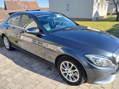 Bild des Angebotes Mercedes-Benz 220