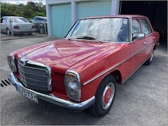 Mercedes-Benz W 114/115 Strich-Acht 200D