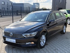 Bild des Angebotes VW Passat Variant Comfortline 2.0TDI/Navi/R-Kam/Massage/1.Hd/