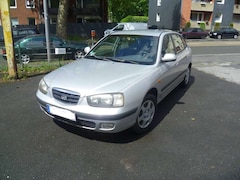 Hyundai ELANTRA Elantra 1.6i GLS