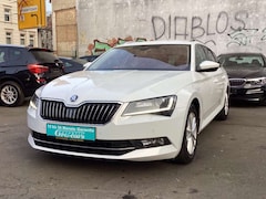Bild des Angebotes Skoda Superb Combi L&K Automatik 1 Hand