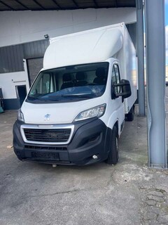 Bild des Angebotes Peugeot Boxer BlueHDi 335 L3 mit Ladebordwand