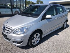 Bild des Angebotes Mercedes-Benz B 180 Autotronic*Bi-Xenon*COMAND*Park-Assistent*1.Hand*