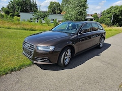 Bild des Angebotes Audi A4 Attraction quattro