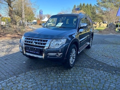Bild des Angebotes Mitsubishi Pajero 3.2 DI-D Top*AHK*7Sitzer*Navi