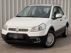 Fiat Sedici 1.6 120PS(*TÜV NEU*KLIMA*WENIG KM*1HAND*)