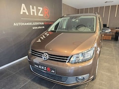 Bild des Angebotes VW Touran Match BMT*NAVI*PANO*7SITZ*TEMPO