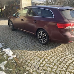Bild des Angebotes Toyota Avensis Avensis Combi 1.8 Multidrive S Executive