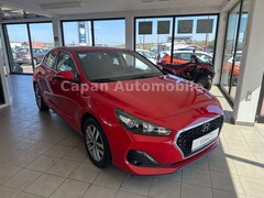 Bild des Angebotes Hyundai i30 1.6 CRDi 100kW Premium Fastback Stufenheck