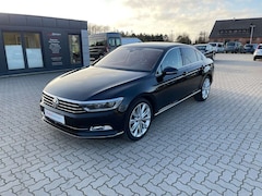 Bild des Angebotes VW Passat Lim. R-Line Sportpaket + Highline DSG