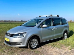 Bild des Angebotes VW Sharan | 7 SITZE |  AHK | CARPLAY | BREMSEN NEU