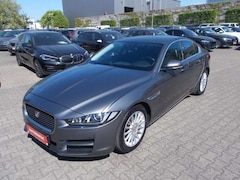 Bild des Angebotes Jaguar XE Prestige, Leder, Navi, Rundum Kamera