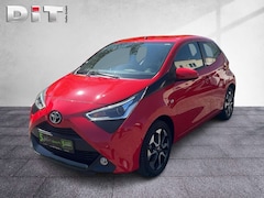 Bild des Angebotes Toyota Aygo 1.0 x-play Team D Klima Kamera Tempomat