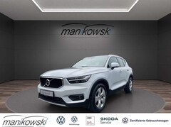 Bild des Angebotes Volvo XC40 T2 2WD *Momentum Pro*Navi+CarPlay+RFK+Stzhzg+