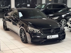 Bild des Angebotes Mercedes-Benz E 500 CGI BlueEfficiency 4Matic /AMG/