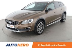 Bild des Angebotes Volvo V60 Cross Country 2.4 D4 Pro AWD Aut.*NAVI*PDC*TEMPO*SHZ*