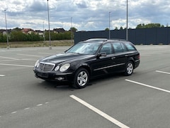 Bild des Angebotes Mercedes-Benz E 220 CDI T-Modell Avantgarde TÜV 02/2026 AHK