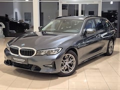 Bild des Angebotes BMW 330 i Sport Line Touring,Digital Tacho