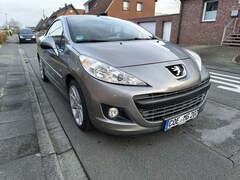 Bild des Angebotes Peugeot 207 CC 120 VTi Automatik Roland Garros